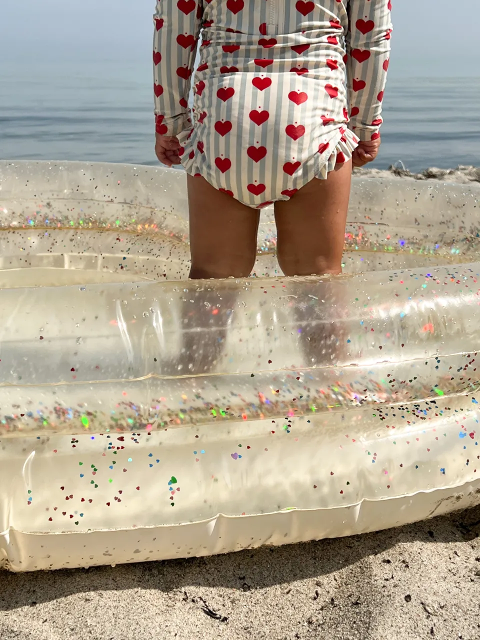 Konges Sløjd Udendørs Leg|hjerte badebassin - TRANSPARENT CREAM transparentcream